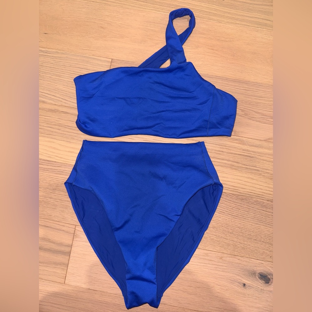 Left on Friday Swimsuit set